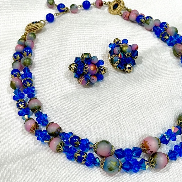 Vintage Aurora Borealis Blue Crystal Bead Necklace Earrings Clip On Retro - Picture 3 of 12